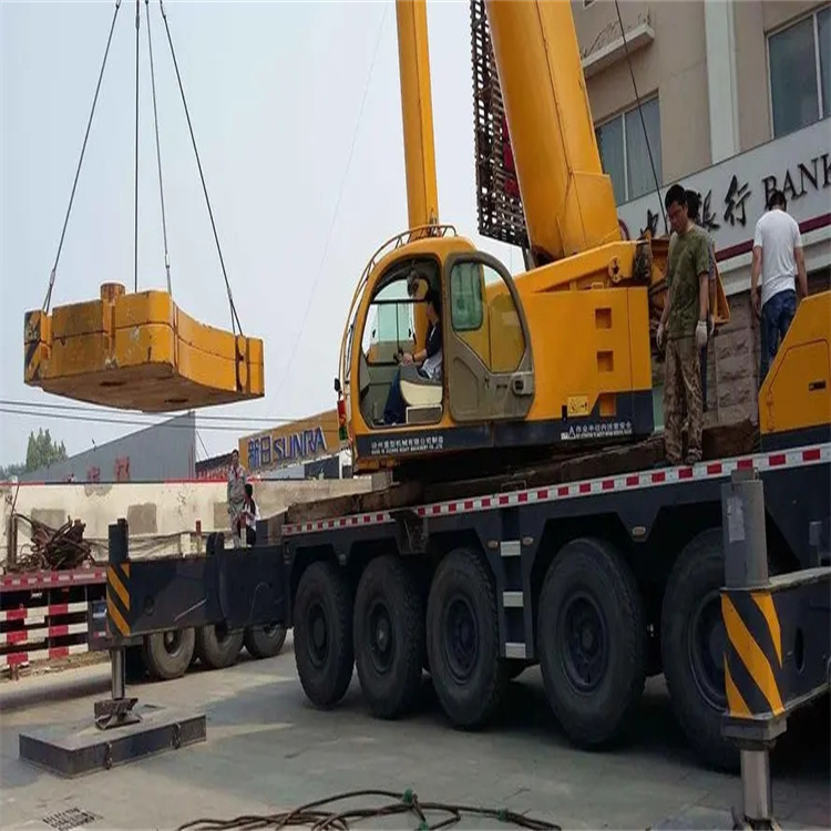 高密当地吊车出租|机器吊装|75吨|工厂搬迁服务